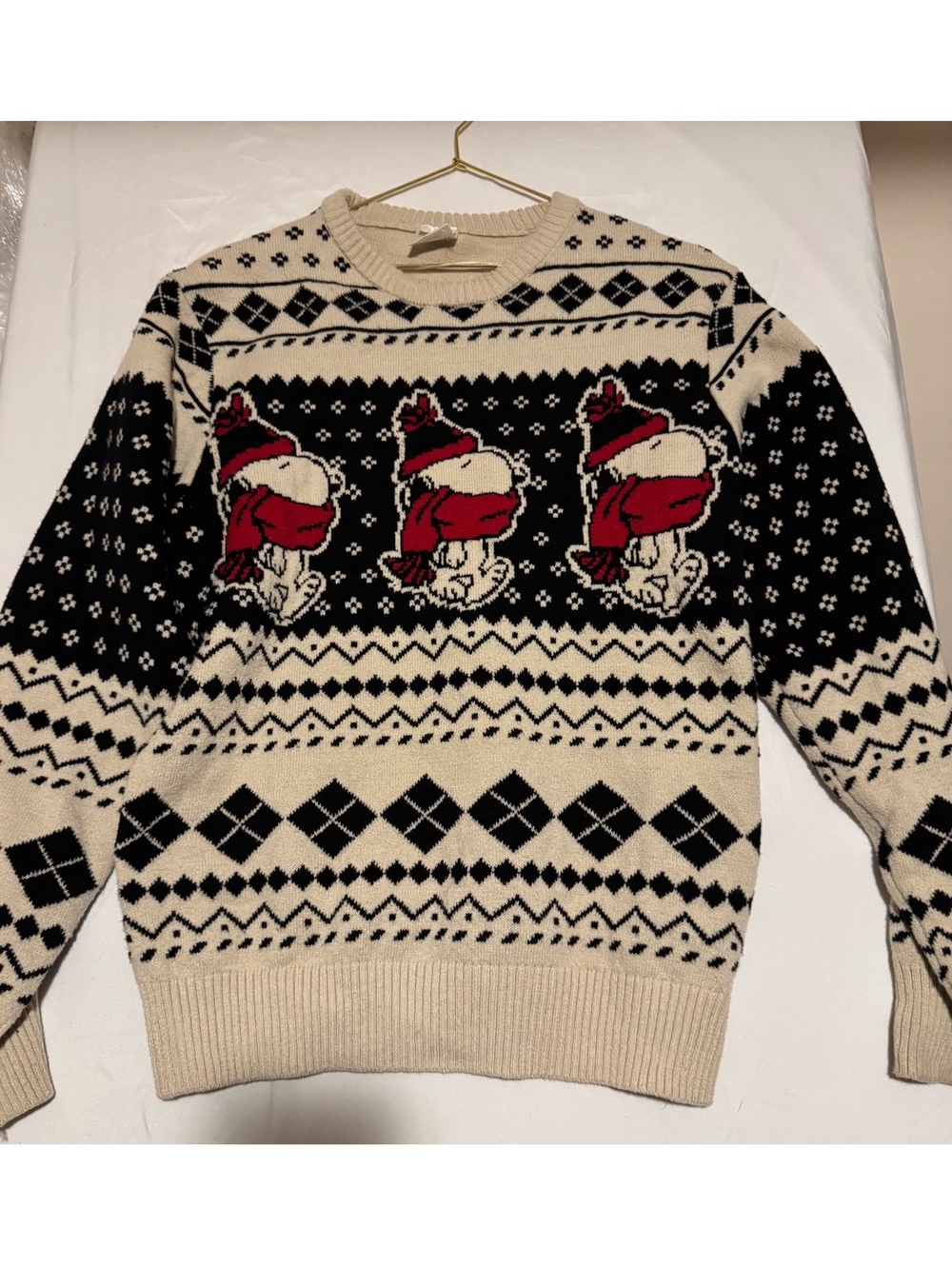 Peanuts Snoopy Winter Fair Isle Knit Christmas Sweater Size L